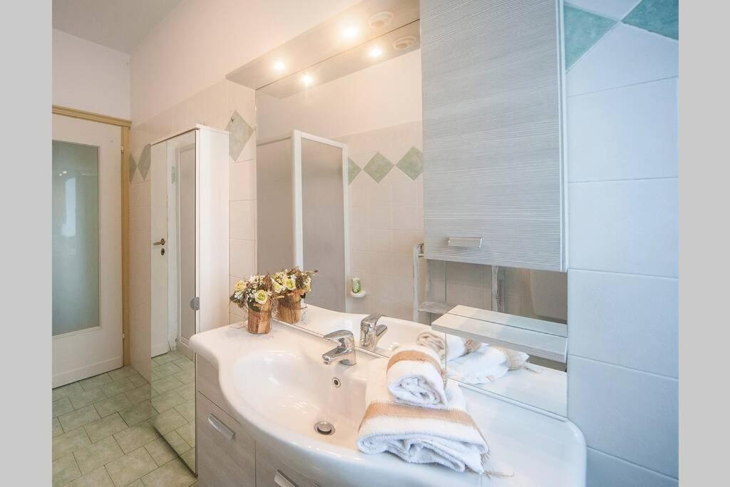 Appartamento Casa Rodella Marone Esterno foto